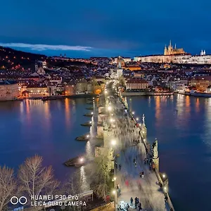 H+ Apartman Letiste Apartment Prag