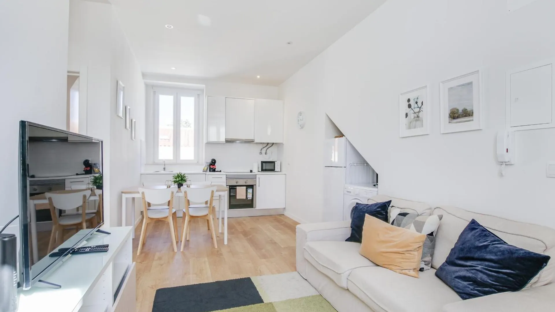 Vila Lopes Lisbon Apartment