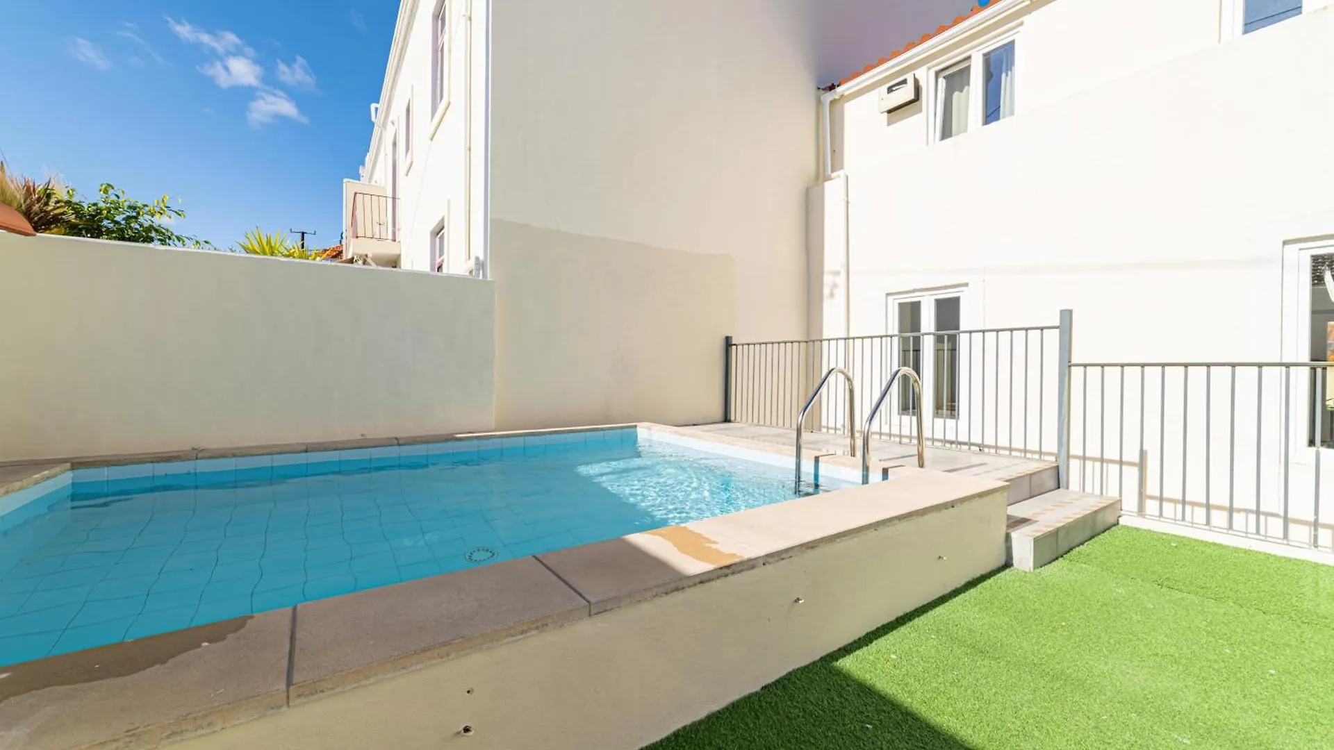 Apartment Vila Lopes Lisbon